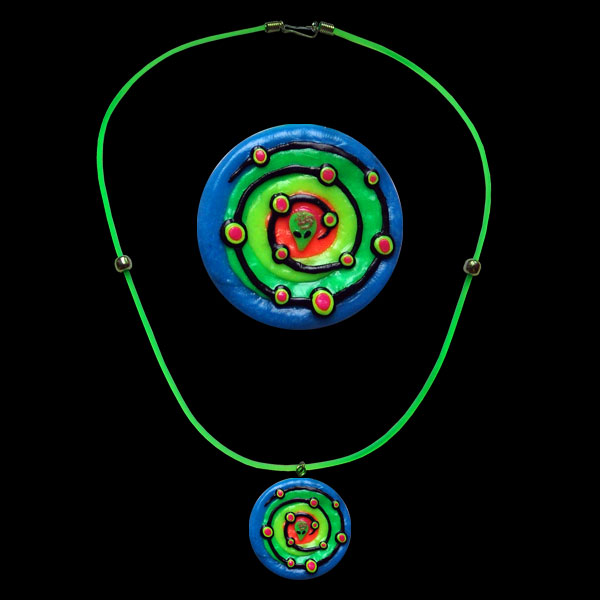 Spiral Pendant, glow in UV
